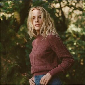 Doen Sweater with Ribbed Texture. rose color. Alpaca , merino wool